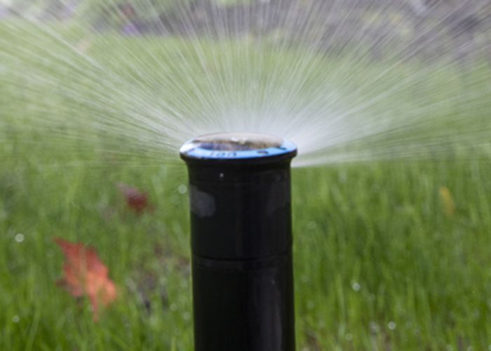 What Features Should You Look for in Hydro-Rain Golf Sprinkler Heads?